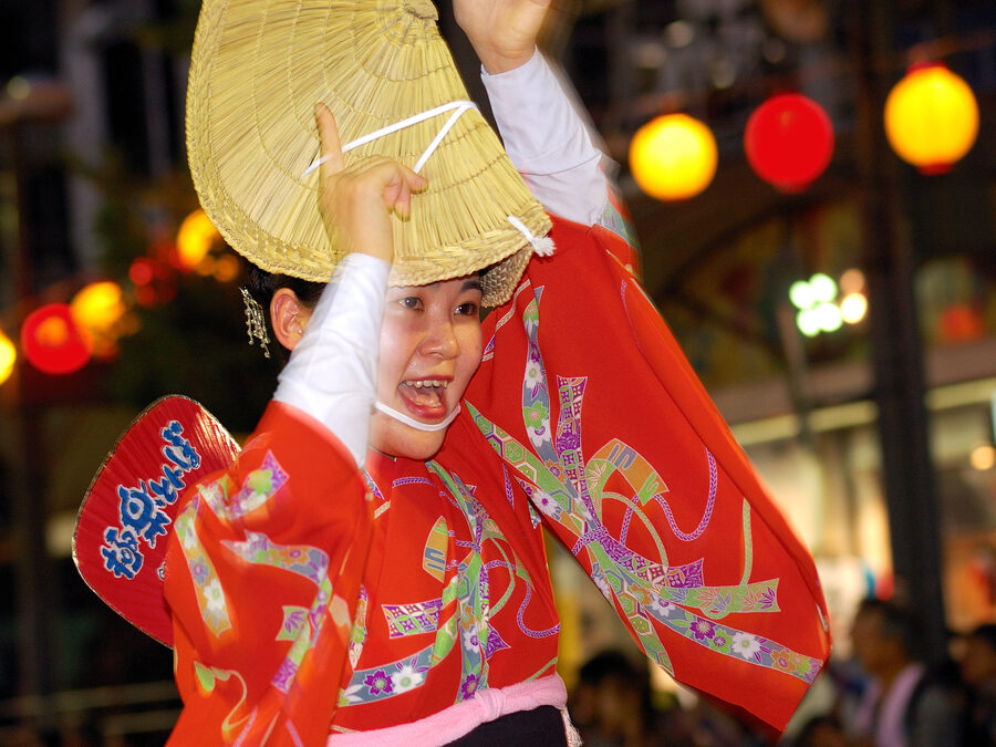 Awa Odori dancers tight formation
