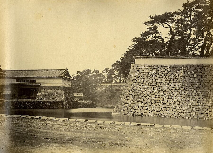 Felice Beato 1860s photograph of Edo Castle Nishinomaru palace known as the Tycoon Palace before the 1873 fire
