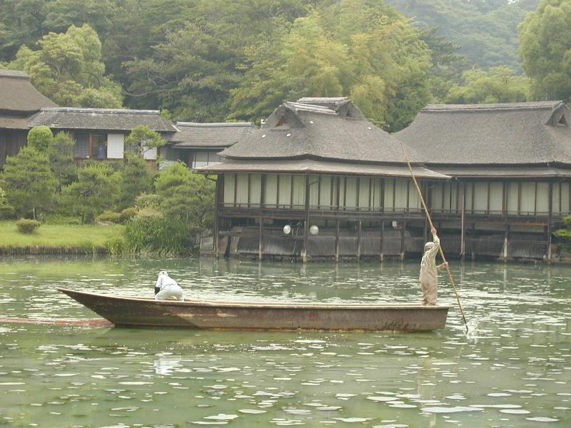Pleasure boat on Genkyu-en pond