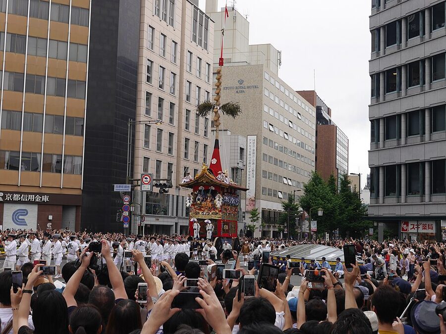 Naginata-hoko float approaching Kawaramachi-Oike corner during Gion Matsuri Saki-matsuri procession