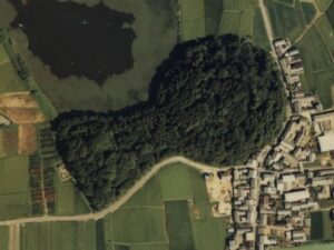 Aerial photograph of Hashihaka Kofun showing the classic keyhole zenpo-koen-fun shape from above