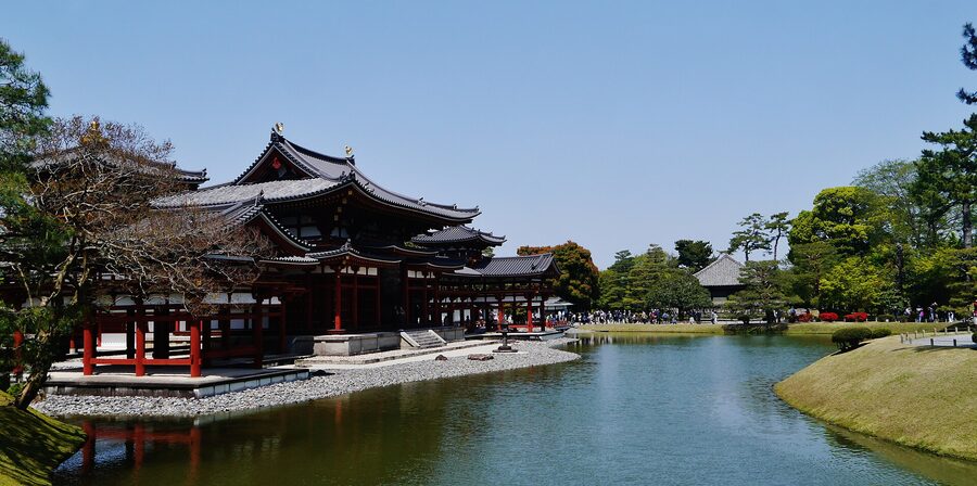 Byodo-in Phoenix Hall and Ajiike Pond with reflection