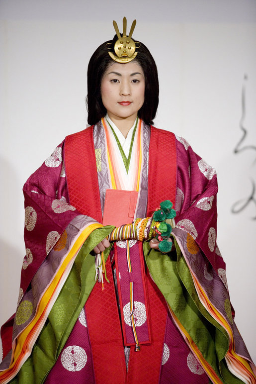 Modern junihitoe twelve-layer Heian court robe demonstration