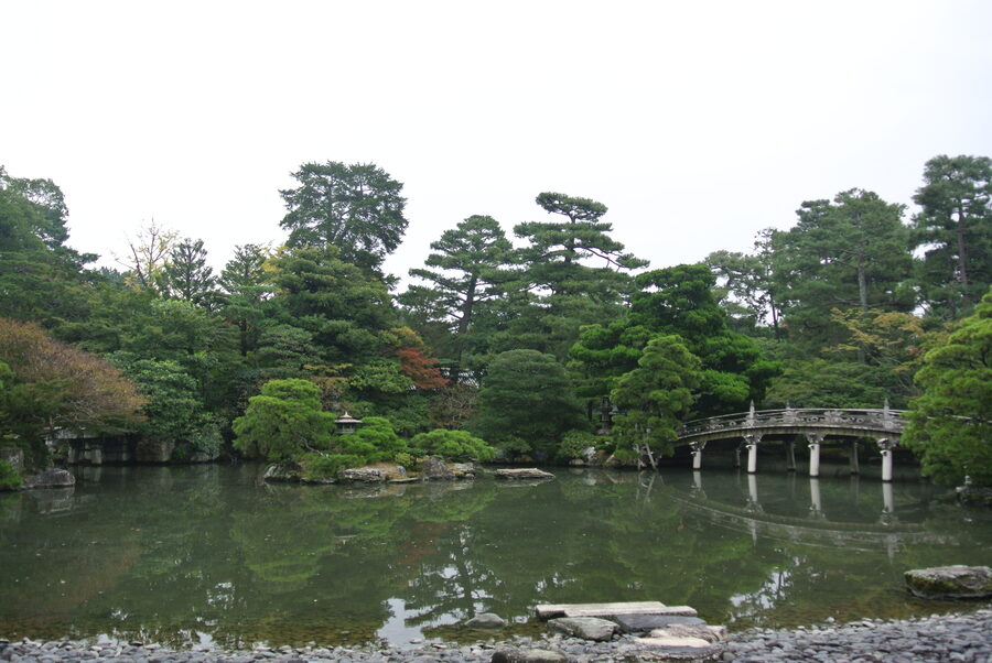 Kyoto Imperial Palace exterior, Shishinden ceremonial hall in distance