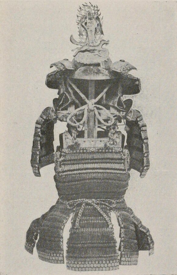 Haramaki-style wrap-around samurai armour associated with Uesugi Kenshin
