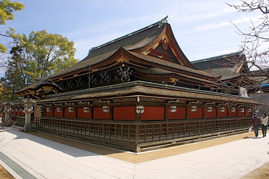 Kitano Tenmangu shrine in northwest Kyoto where Hideyoshi held the massive public Kitano Ochanoyu tea gathering in 1587