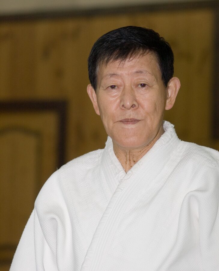 Kyoichi Inoue, ninth dan and second Kancho of Yoshinkan aikido, demonstrating at a Moscow seminar