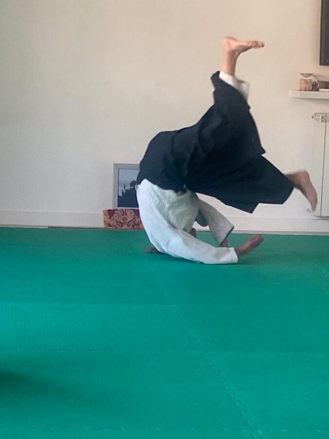 Mae ukemi, the forward rolling fall, demonstrated at a Rome dojo