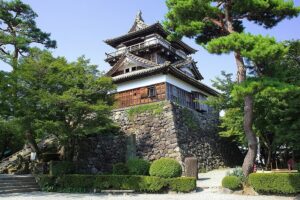 Maruoka Castle tenshu keep tower original wooden three-storey