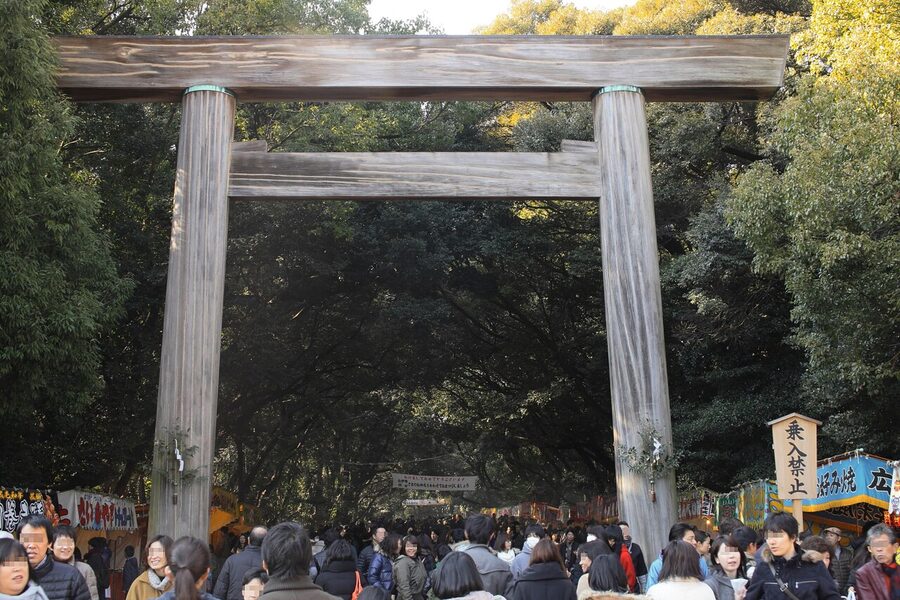Minami torii at Atsuta Jingu