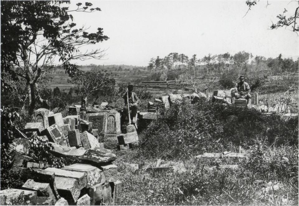 Ueno Hikoma 1877 photograph of Ueki village north of Kumamoto during the Seinan War Satsuma Rebellion