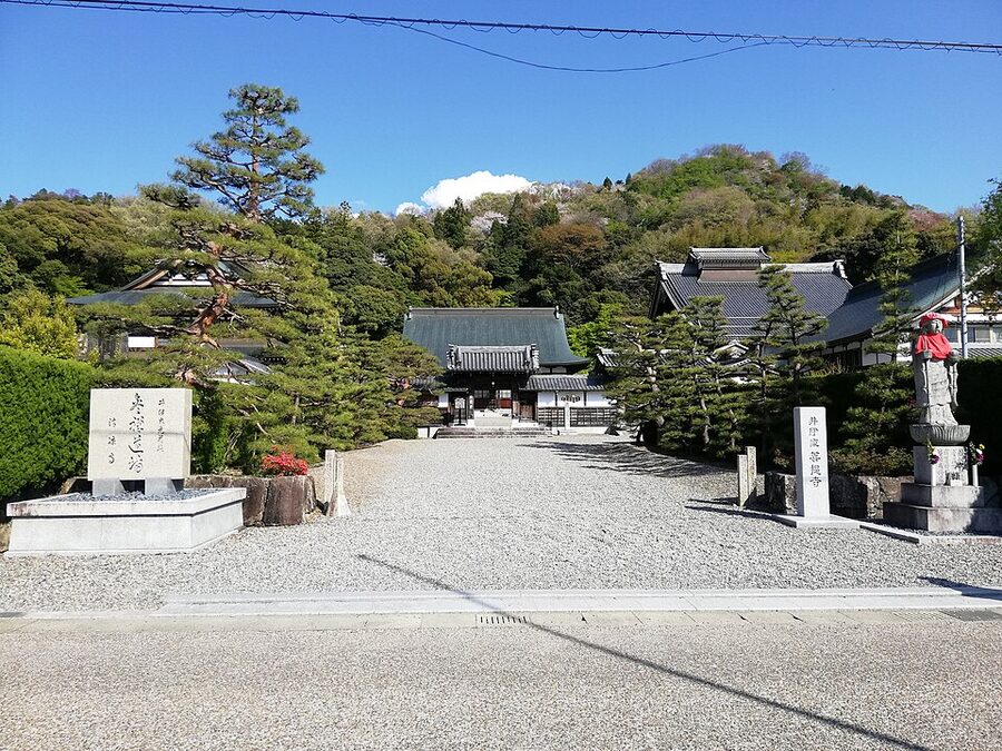 Seiryoji Hikone home of the Ii family grave complex National Historic Site