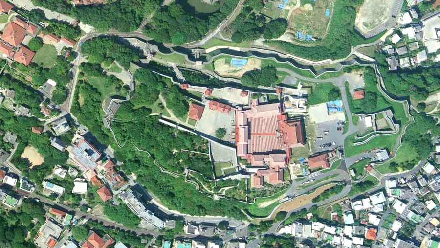 Aerial view of Shuri Castle in Naha taken by the Geographical Survey Institute, 2010