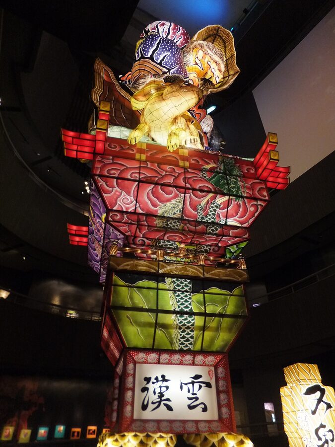 A 2010 Tachineputa themed on the matagi, the traditional Tohoku mountain-hunter culture.