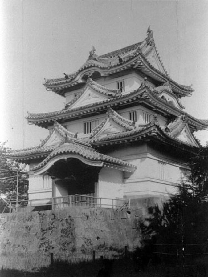Mainichi Newspaper 1928 historic photograph of Uwajima Castle keep tower